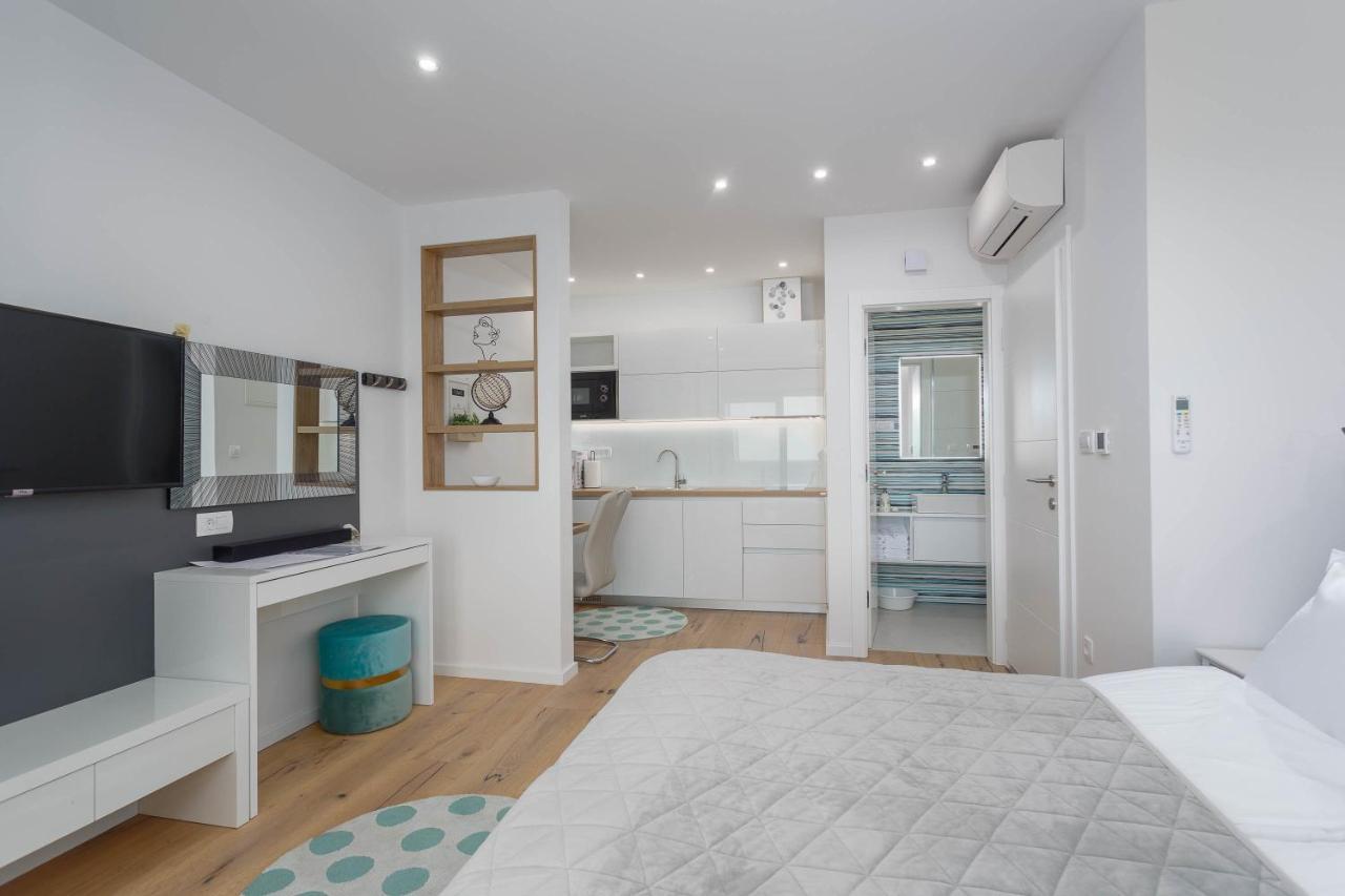 Luxury Residence Luca Krk Town Bagian luar foto