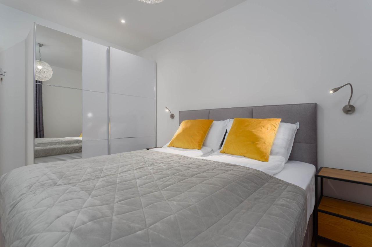 Luxury Residence Luca Krk Town Bagian luar foto