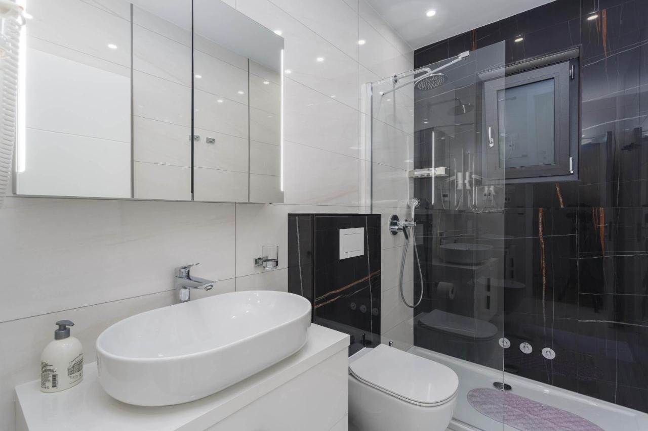 Luxury Residence Luca Krk Town Bagian luar foto