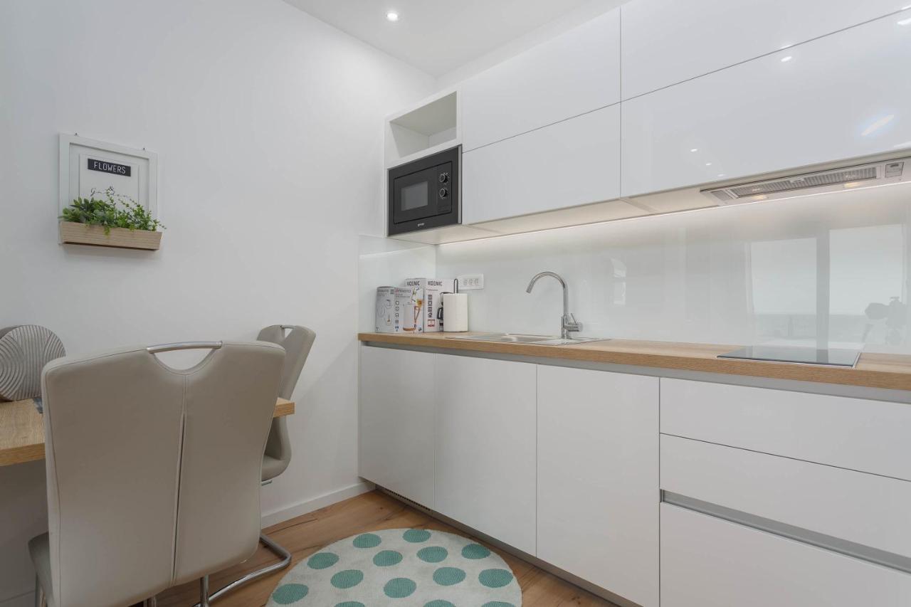 Luxury Residence Luca Krk Town Bagian luar foto
